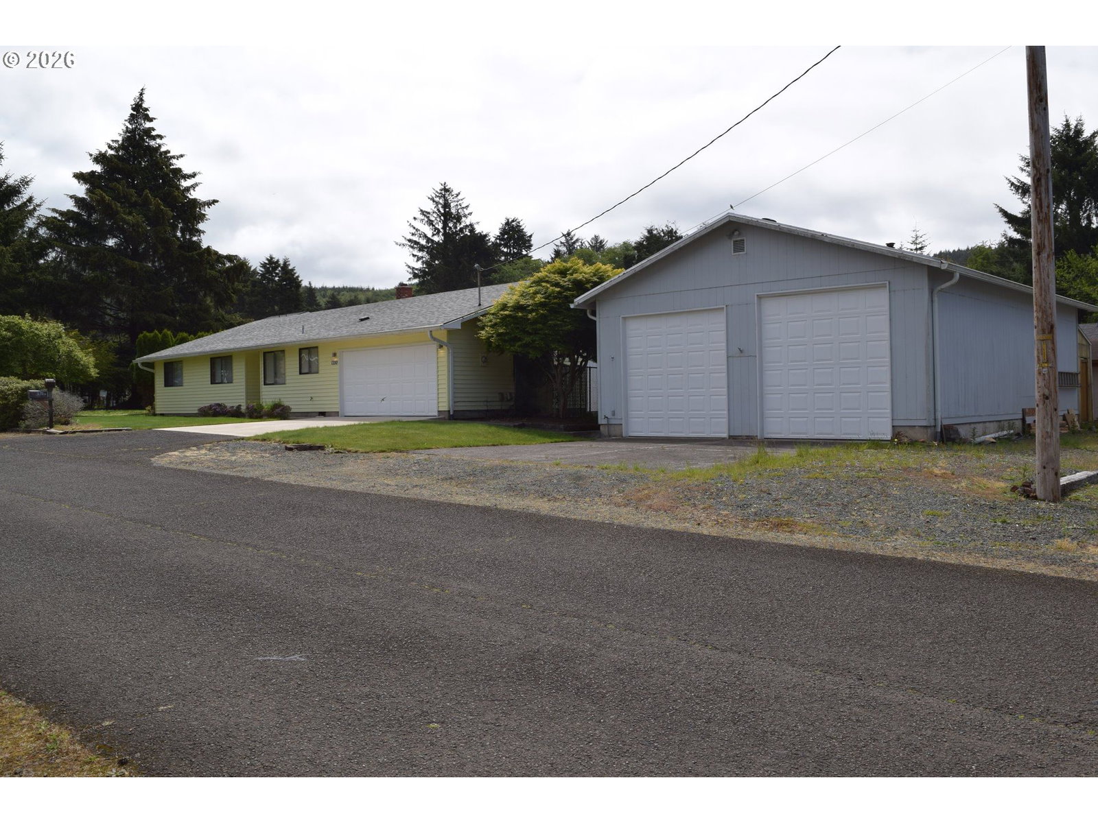 Listing photo 1 of 6