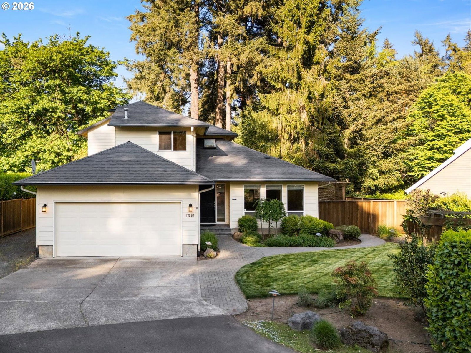 Primary listing photo, 17226 Tualatin ST, Lake Oswego, OR, 97035