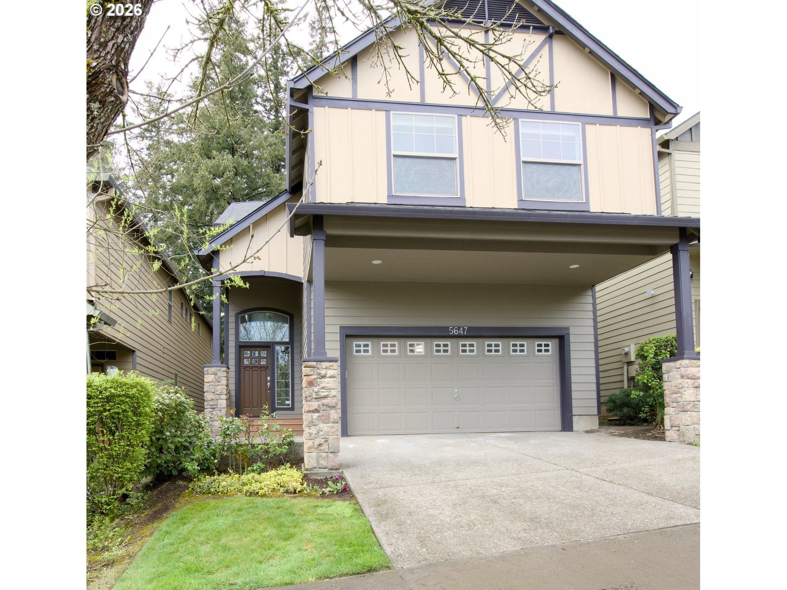 5647 NW LARK MEADOW TER