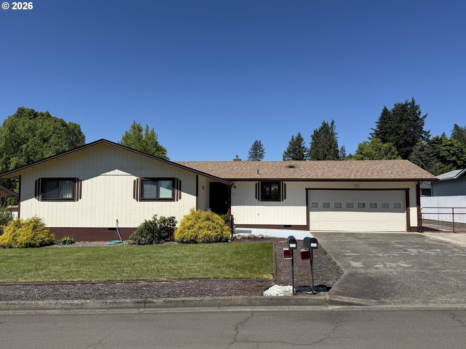 Primary listing photo, 551 AGATE ST, Sutherlin, OR, 97479