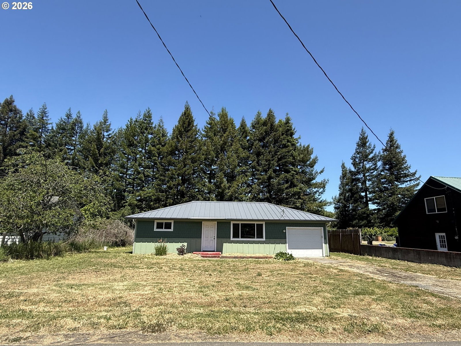 Listing photo 1 of 6