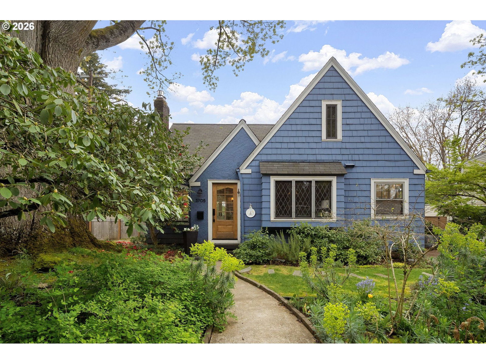 Primary listing photo, 3705 NE SHAVER ST, Portland, OR, 97212