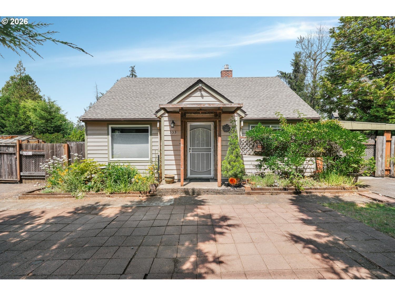 333 HOLMES LN