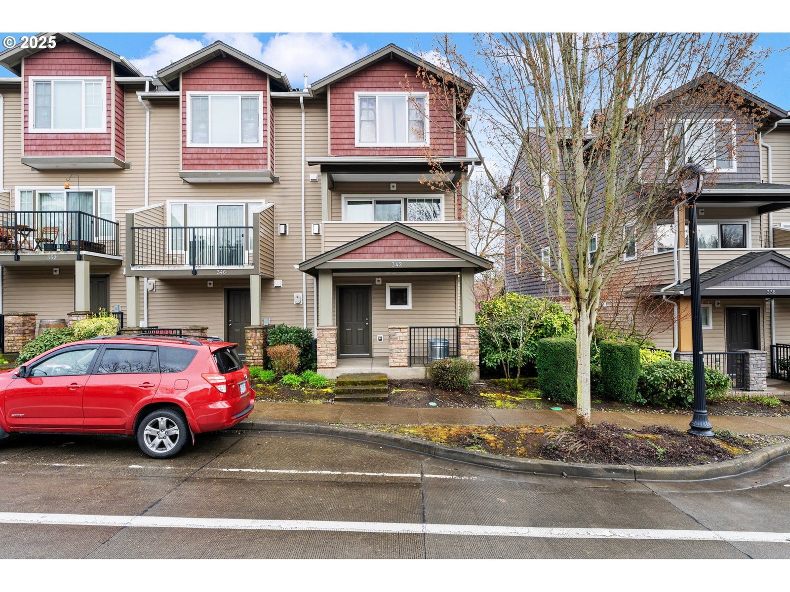 Primary listing photo, 342 NE EDGEWAY DR, Beaverton, OR, 97006