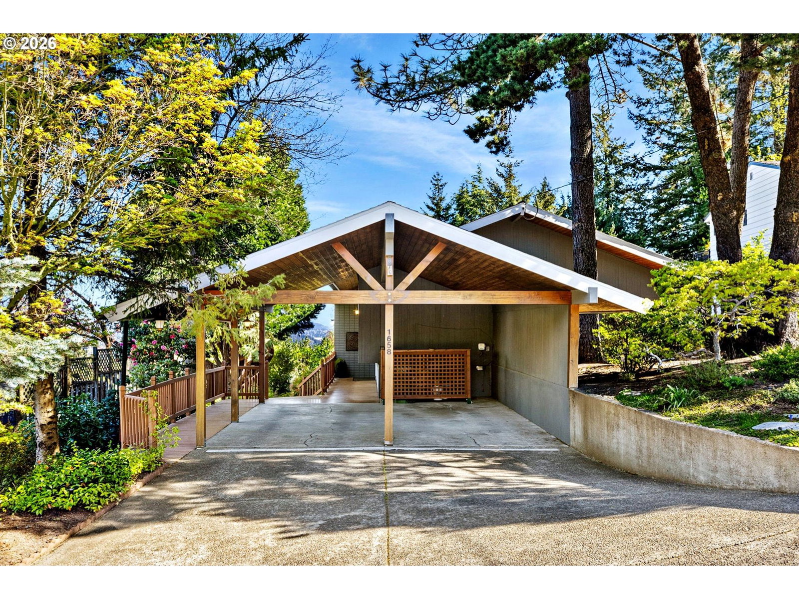 Primary listing photo, 1658 FIRCREST DR, Lake Oswego, OR, 97034