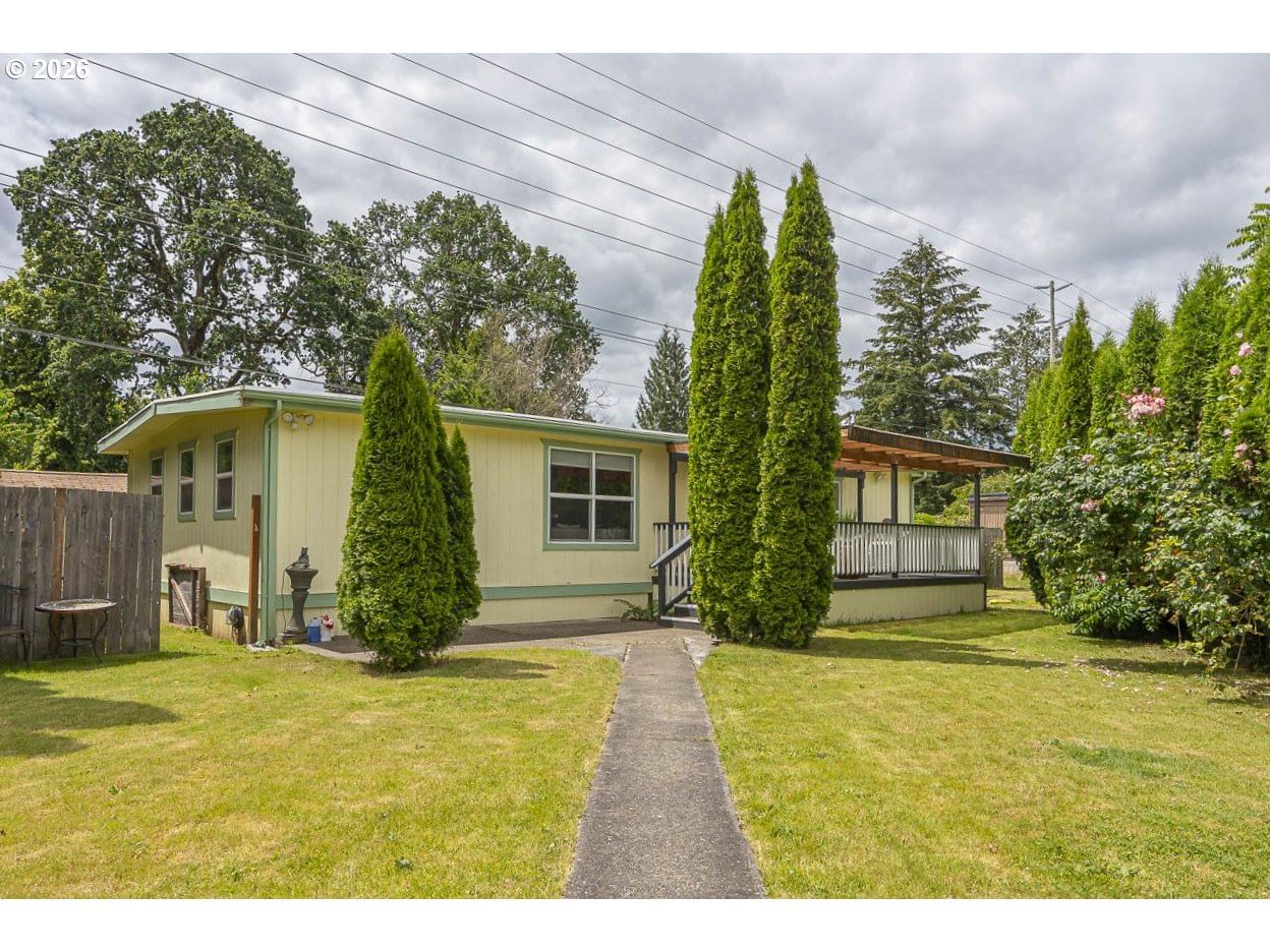 Listing photo 1 of 6