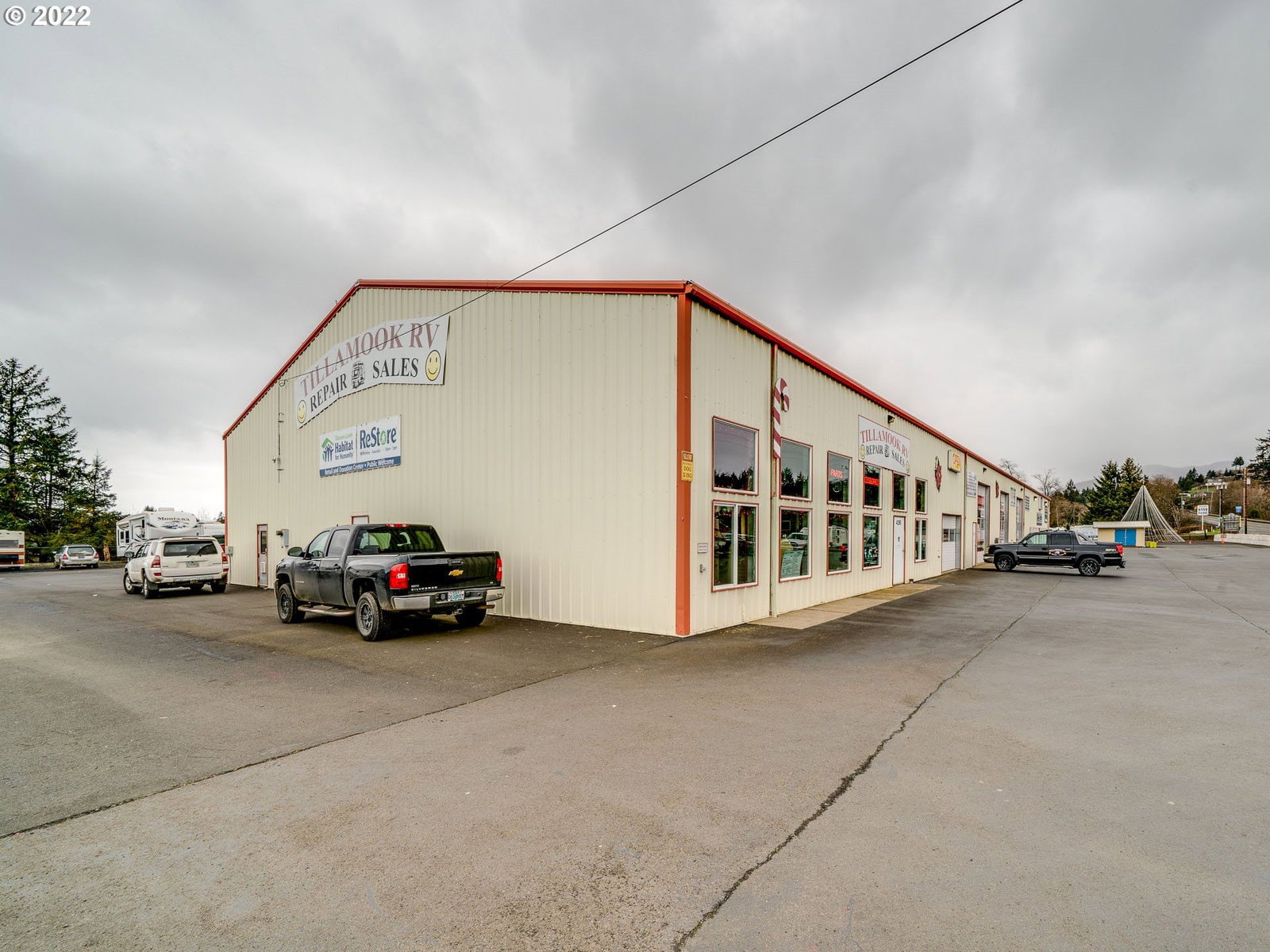 Primary listing photo, 4190 N HWY 101, Tillamook, OR, 97141
