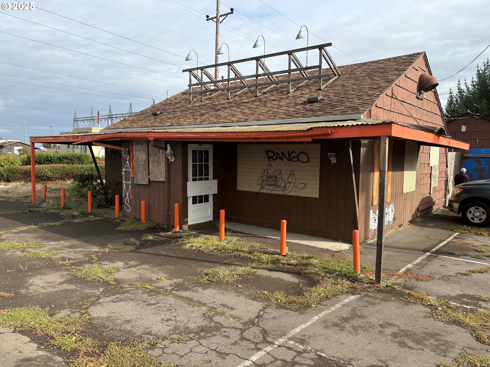 Primary listing photo, 1293 HWY 99N, Eugene, OR, 97402