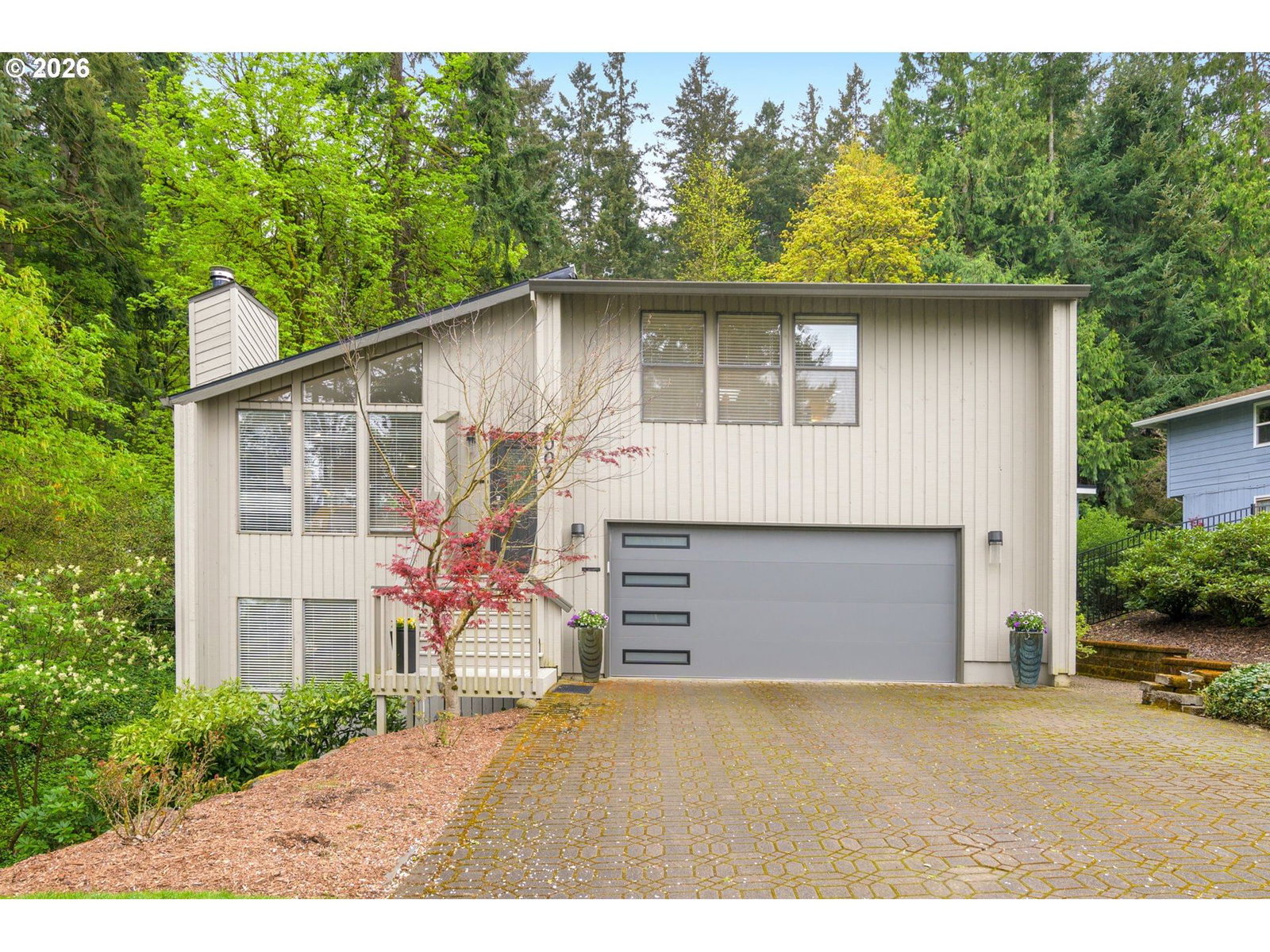 6002 SKYLINE CIR
