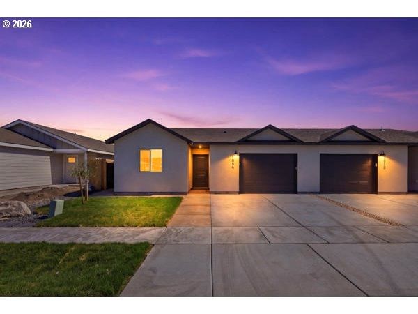 Primary listing photo, 1054 NE 10TH PL, Hermiston, OR, 97838