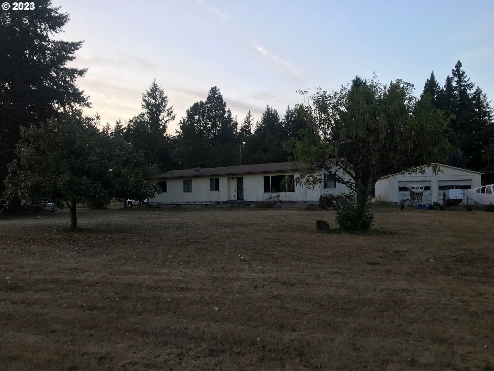 Listing photo 1 of 1