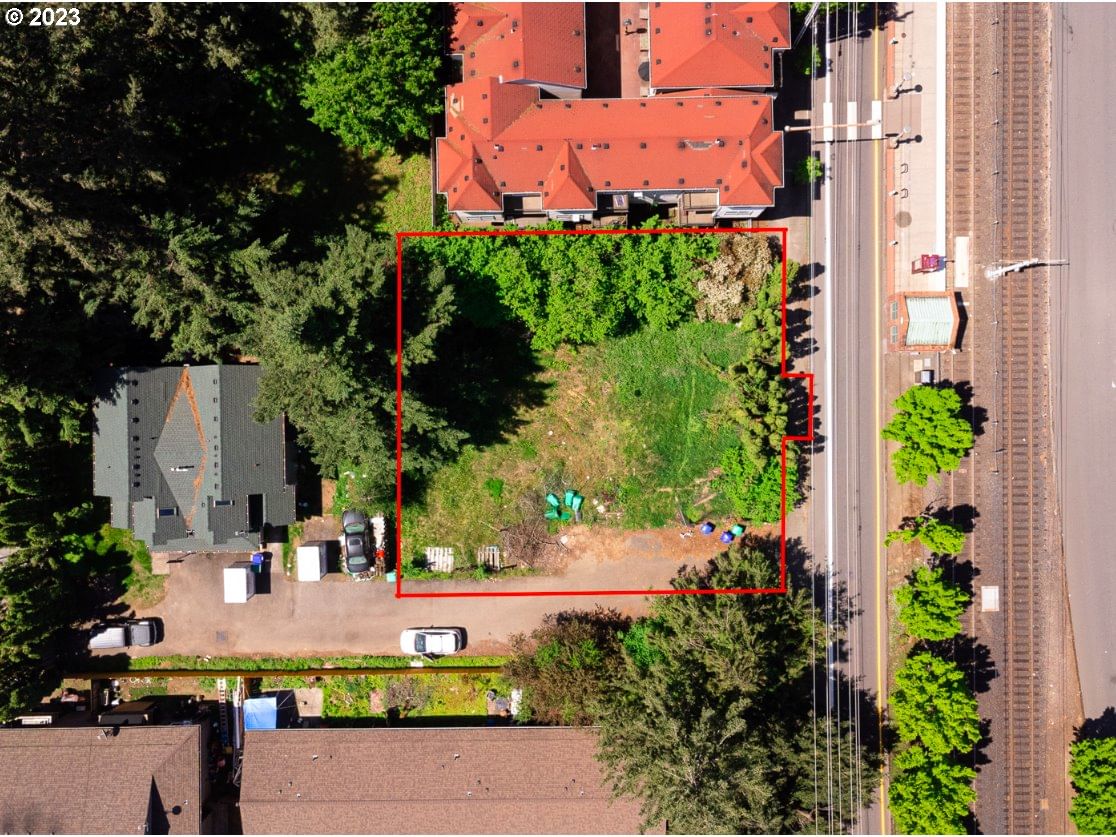 Primary listing photo, 17310 E BURNSIDE ST, Portland, OR, 97233