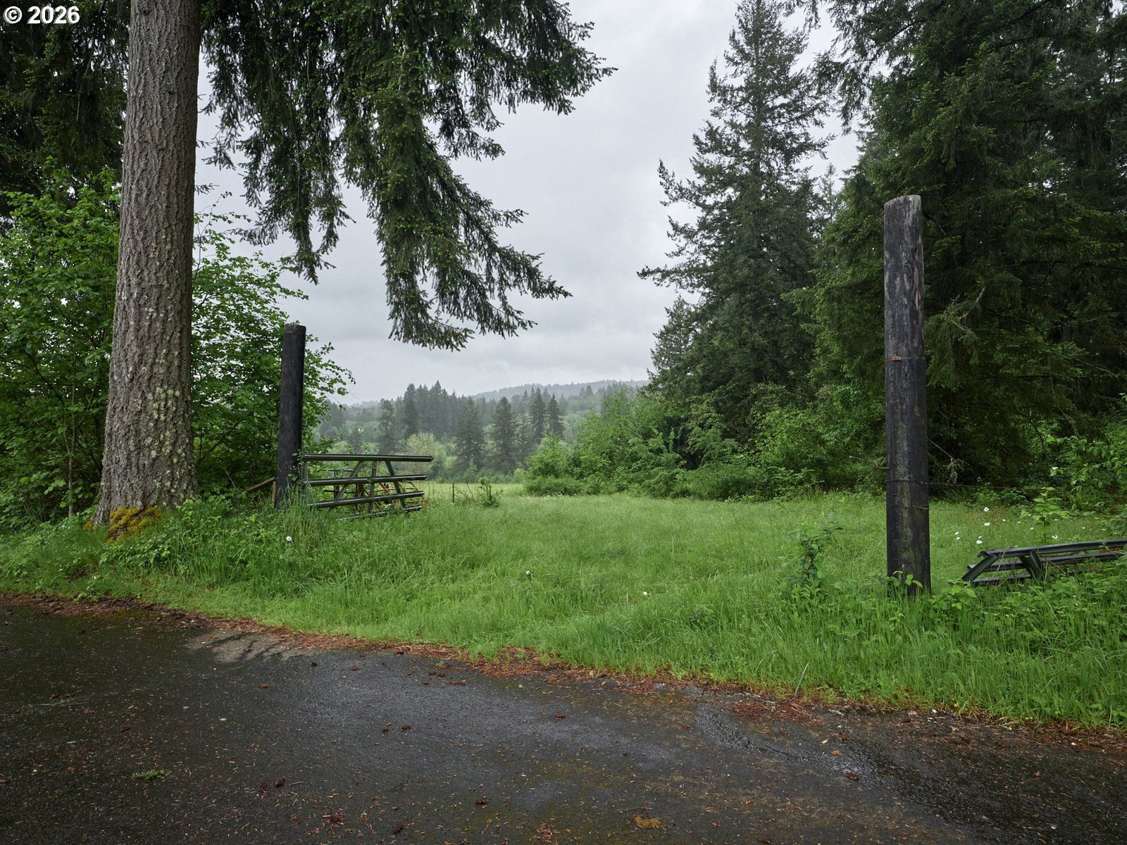 Listing photo 1 of 6
