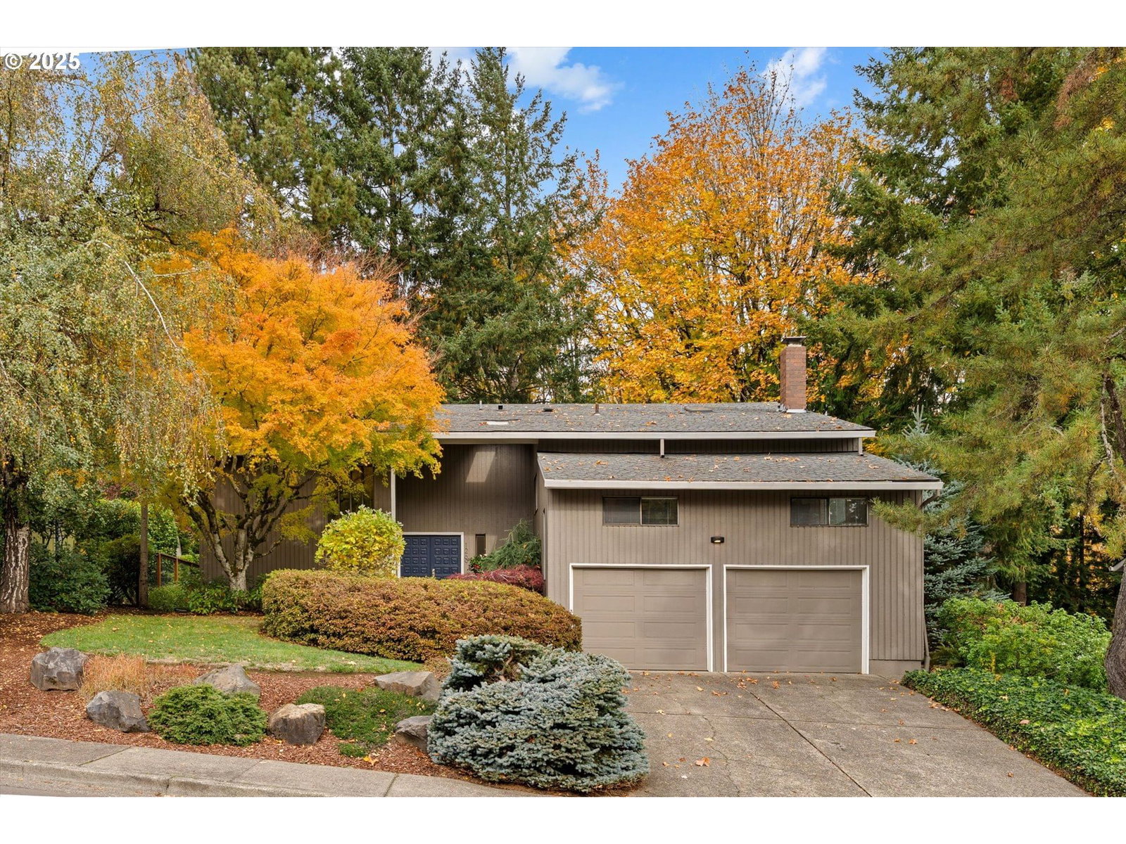 Primary listing photo, 1269 ROCKINGHORSE LN, Lake Oswego, OR, 97034