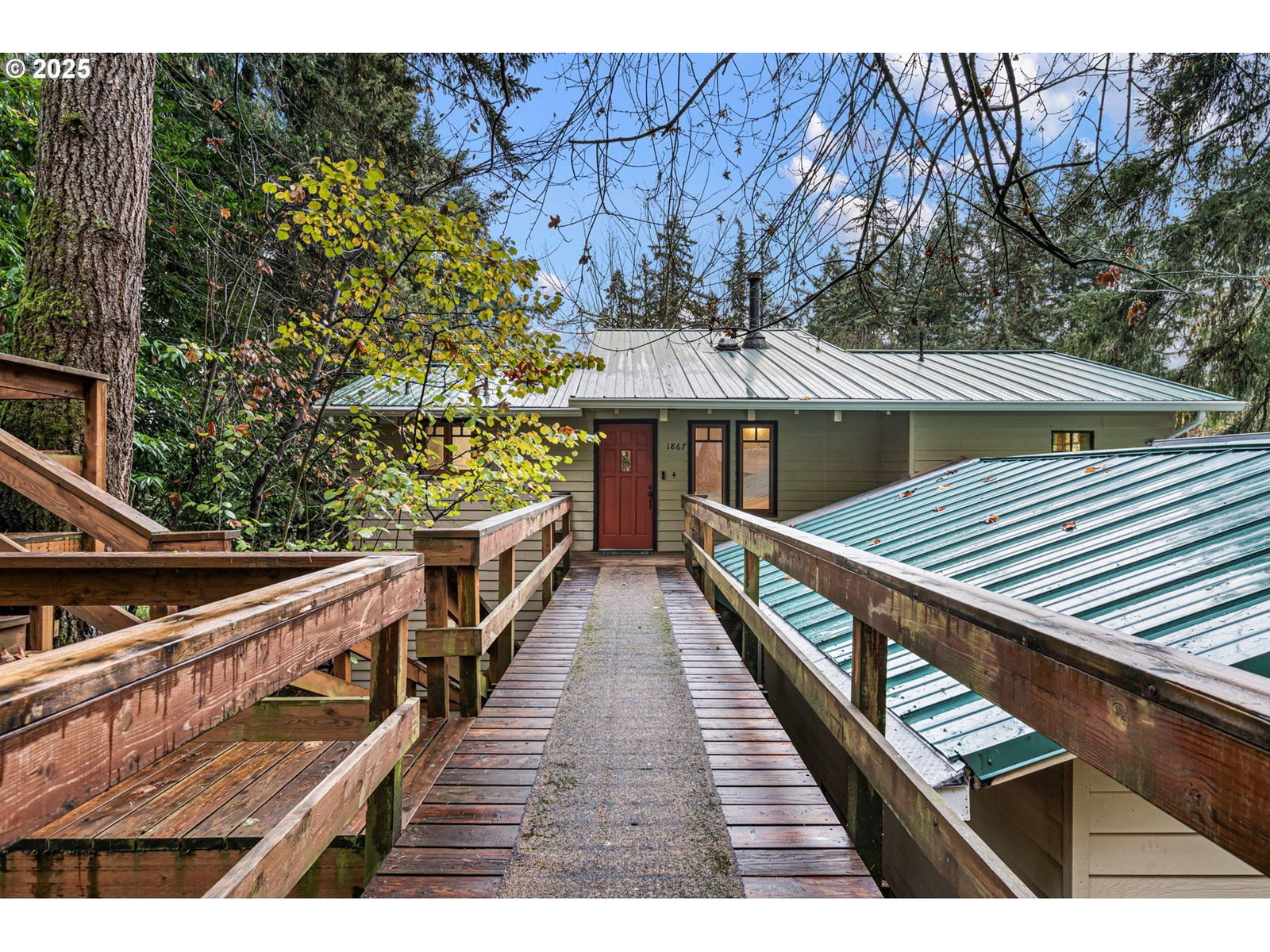 Primary listing photo, 1867 Fircrest DR, Eugene, OR, 97403