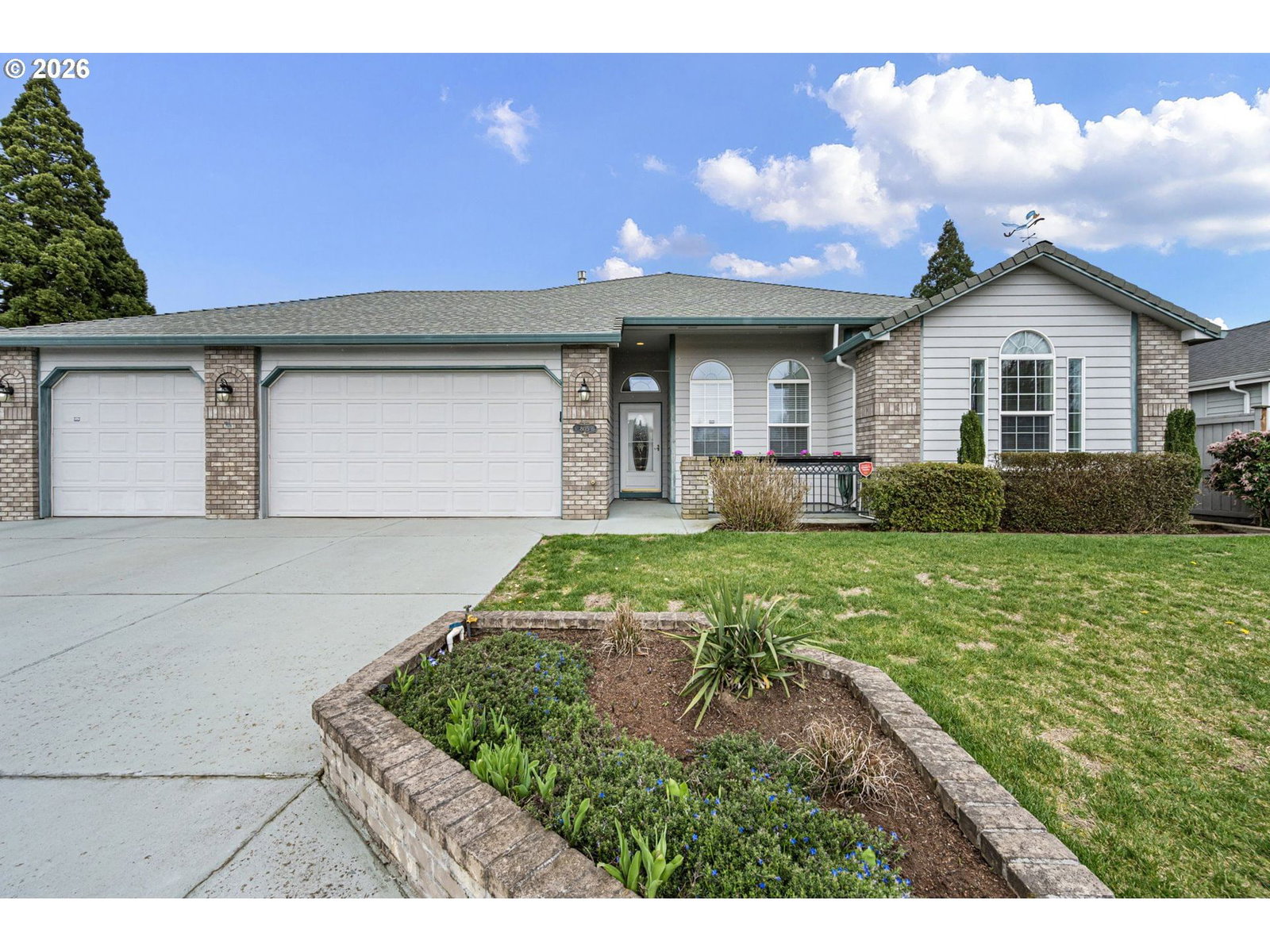 Primary listing photo, 805 IMPALA AVE, Eugene, OR, 97404