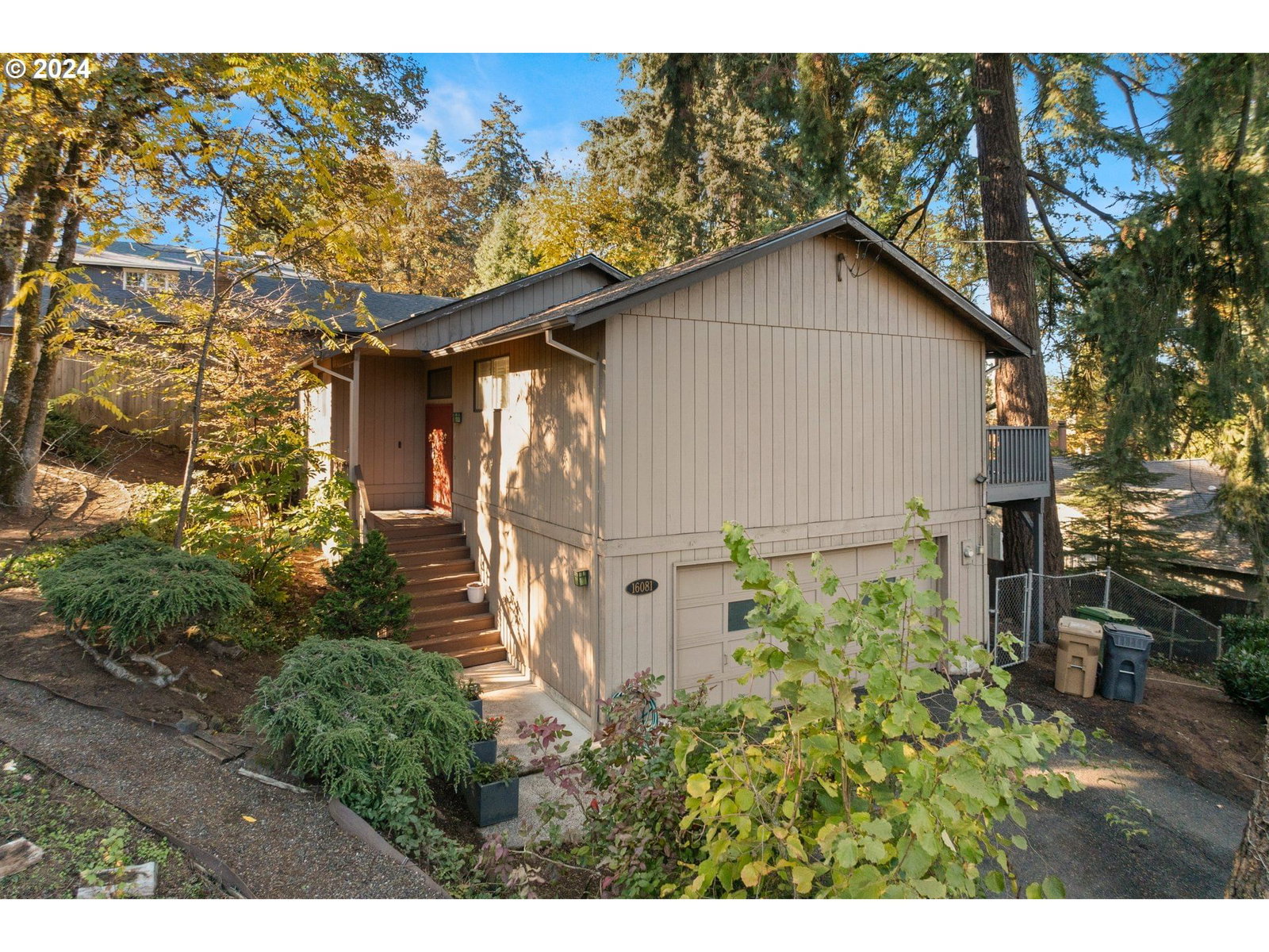 Primary listing photo, 16081 PEARCY ST, Lake Oswego, OR, 97034