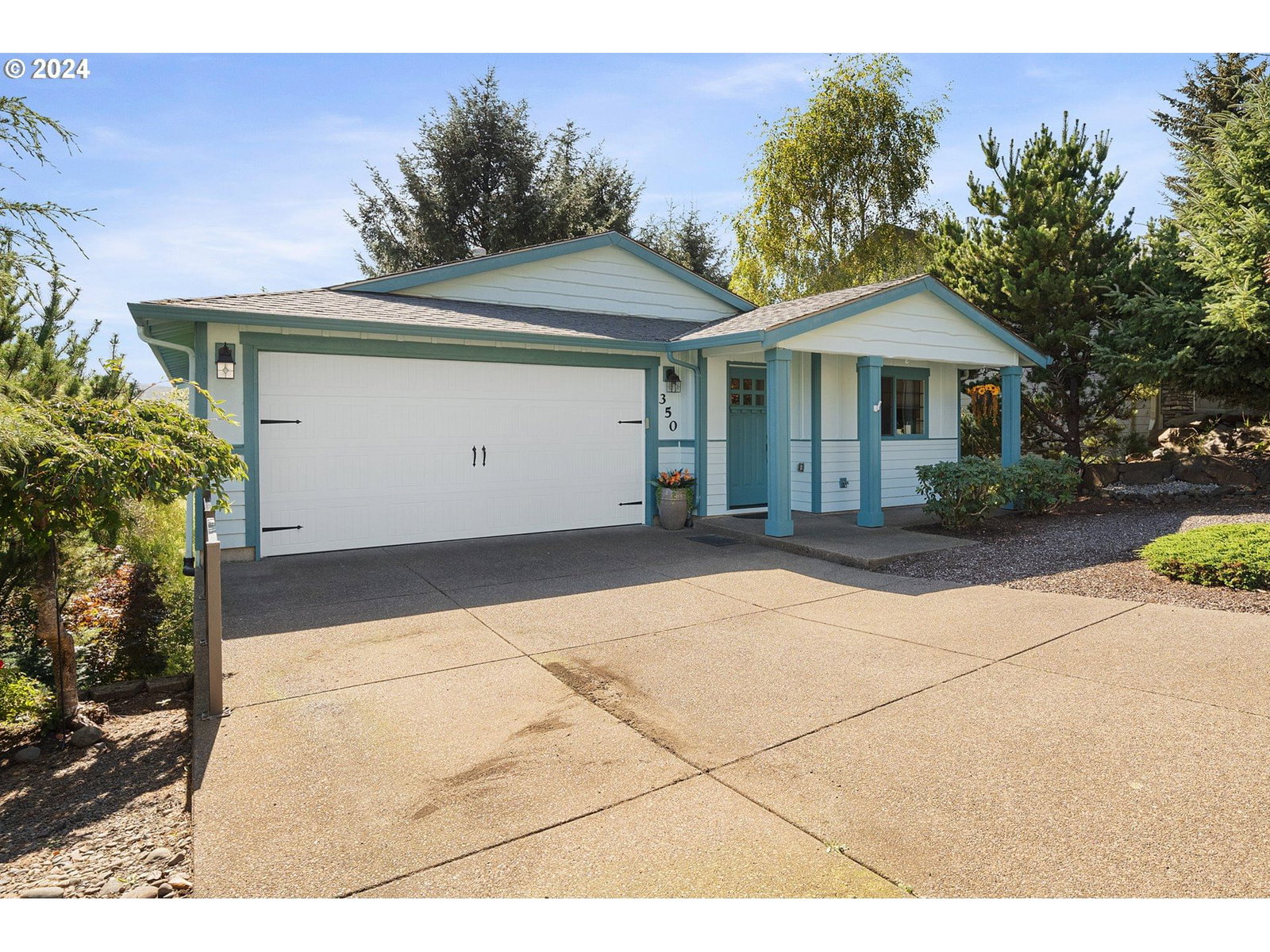 Primary listing photo, 350 NE HARBOR VIEW PL, Depoe Bay, OR, 97341