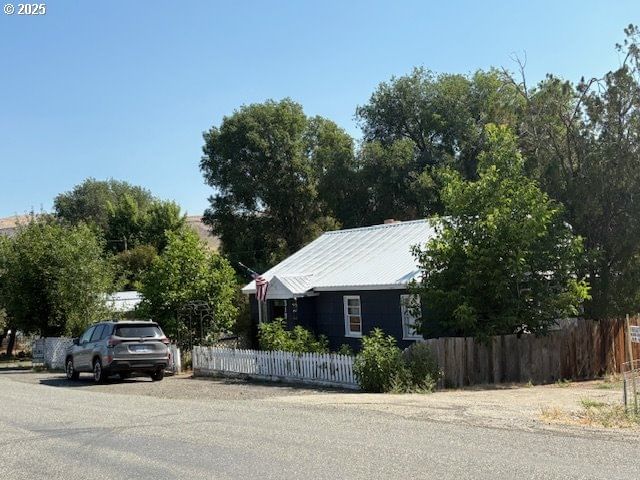 Primary listing photo, 315 South Fork RD, Dayville, OR, 97825