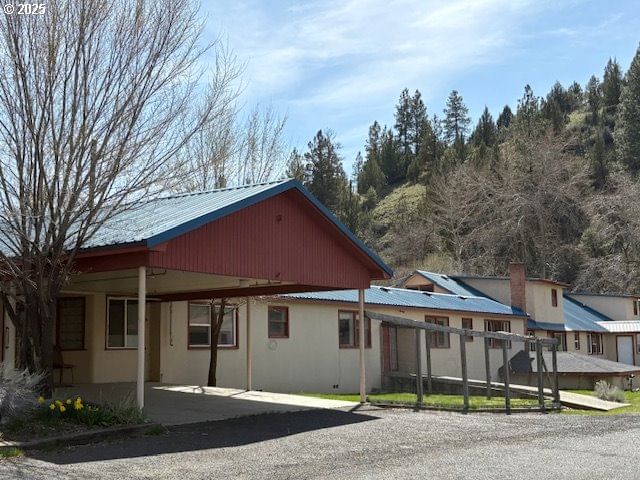 Primary listing photo, 813 S CANYON BLVD, John Day, OR, 97845