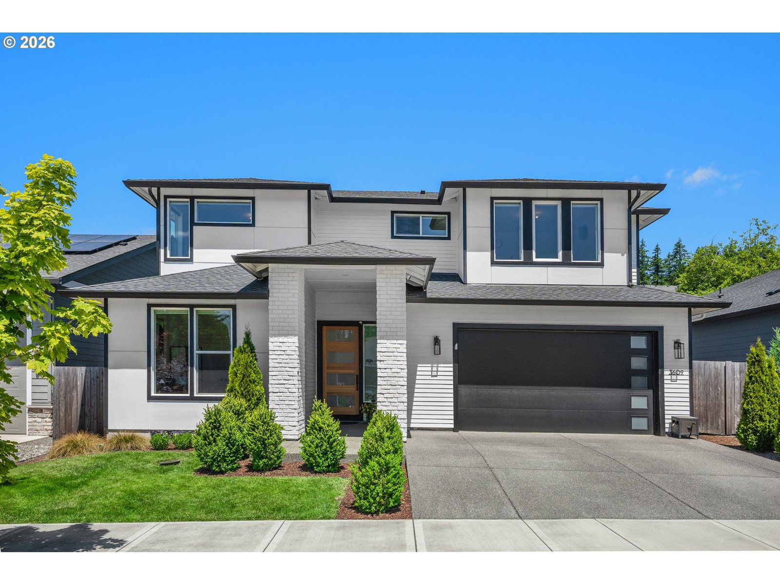 Listing photo 1 of 6