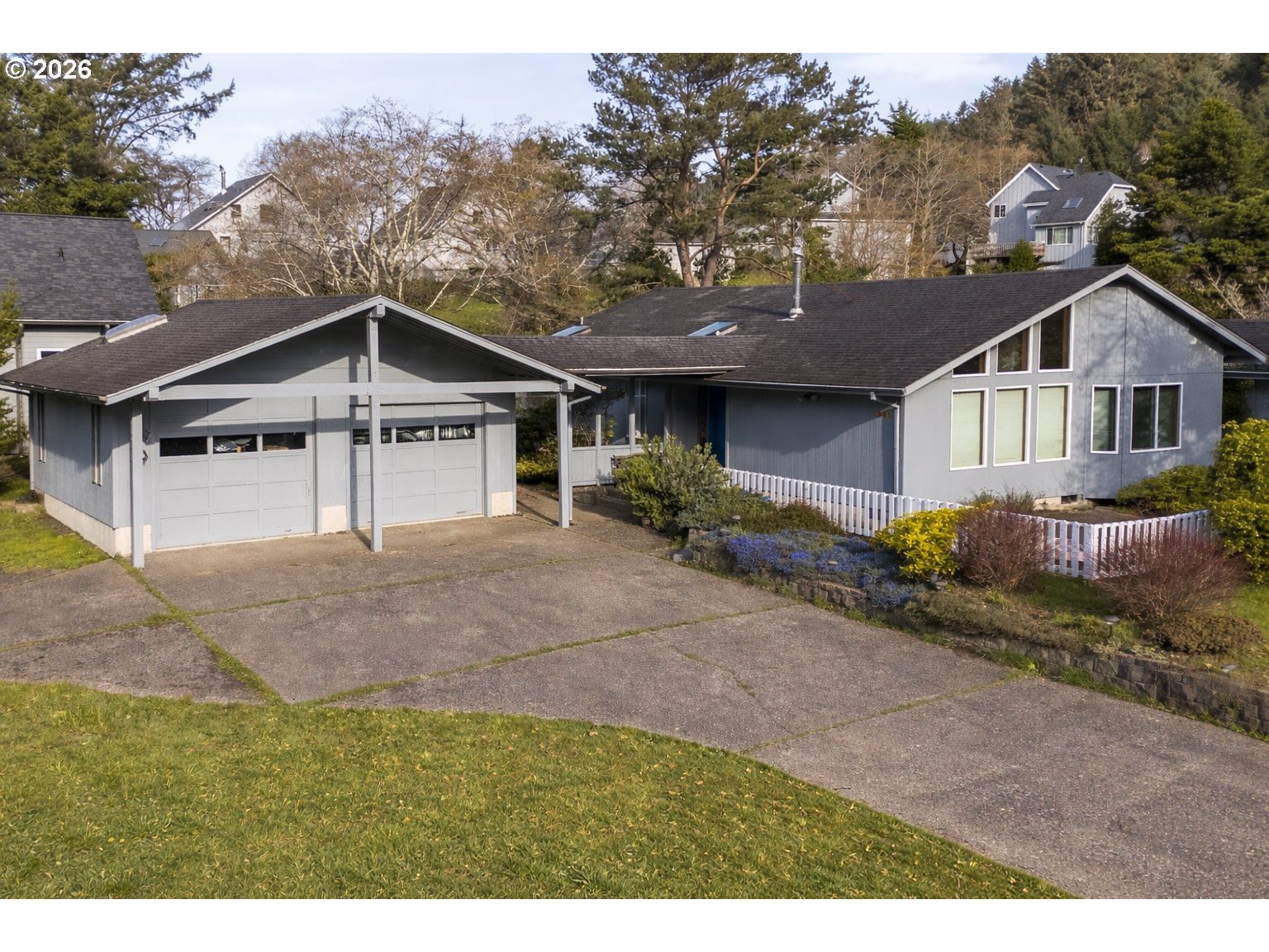 Primary listing photo, 341 COMBS CIR, Yachats, OR, 97498