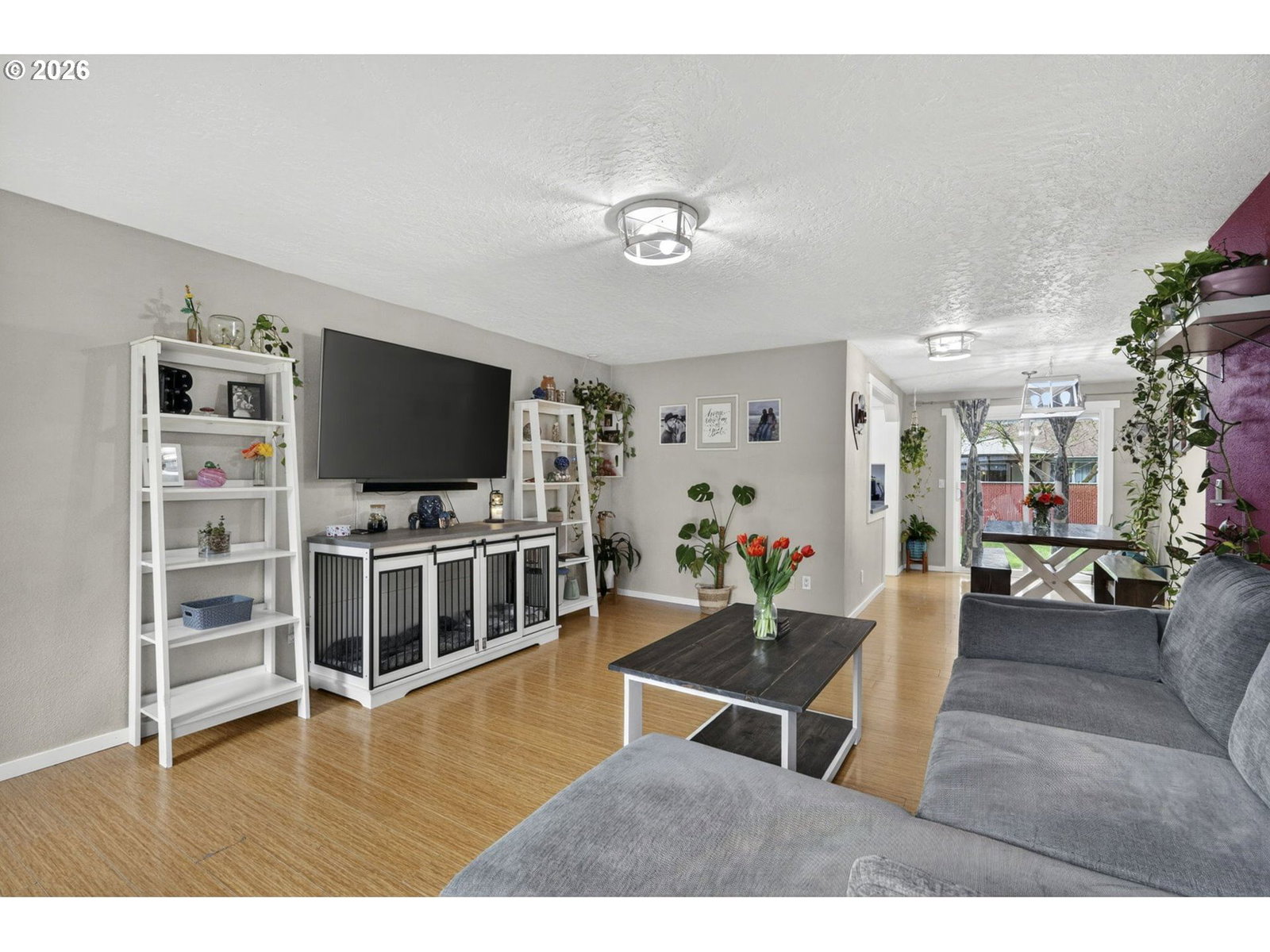 Listing photo 5 of 29, 18436 SE STEPHENS CIR, Portland, OR, 97233