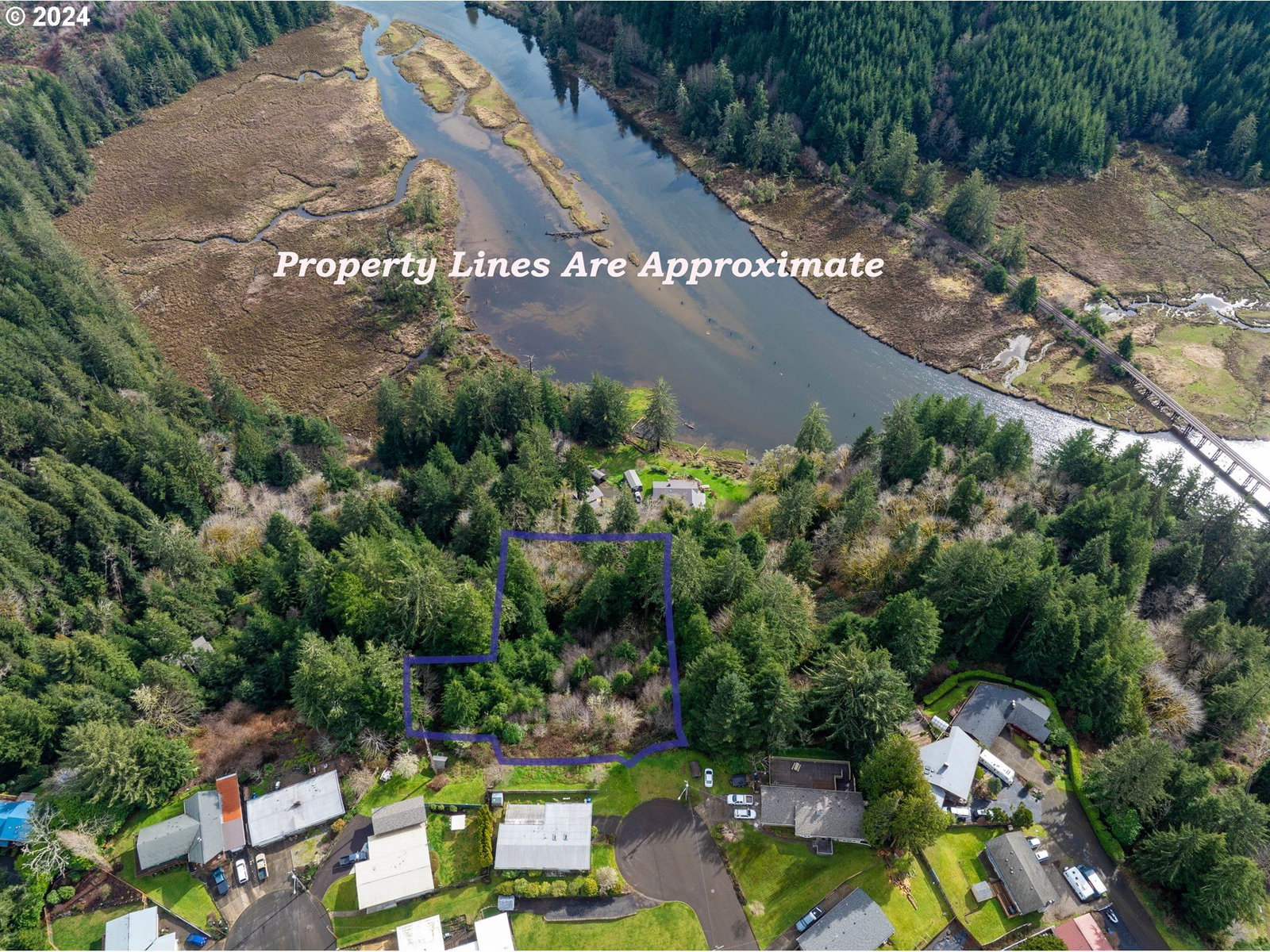 Primary listing photo, CRESTVIEW DR, Reedsport, OR, 97467