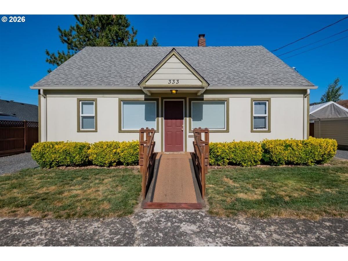 Listing photo 1 of 6