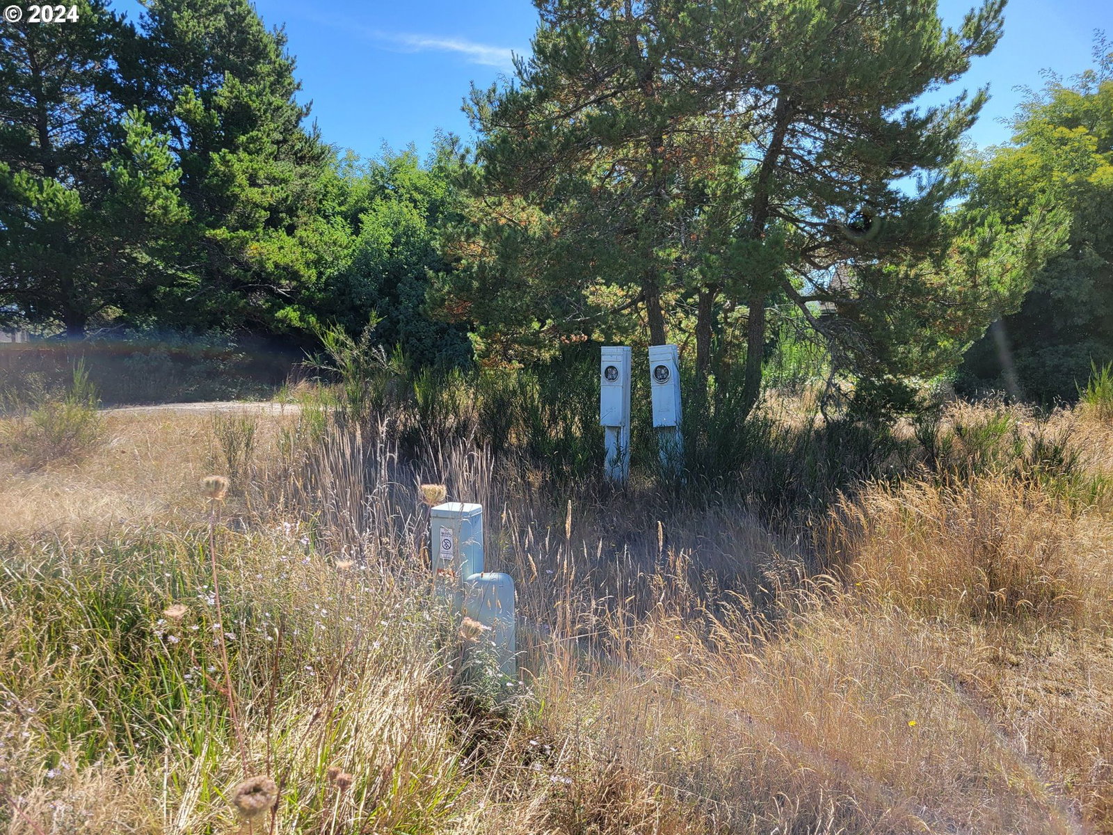 Primary listing photo, 813 JACOBSON WAY, Lakeside, OR, 97449
