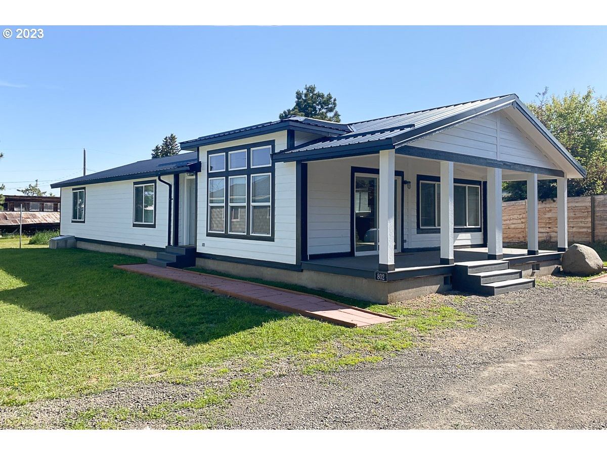 Primary listing photo, 802 ENGLESIDE AVE, Joseph, OR, 97846