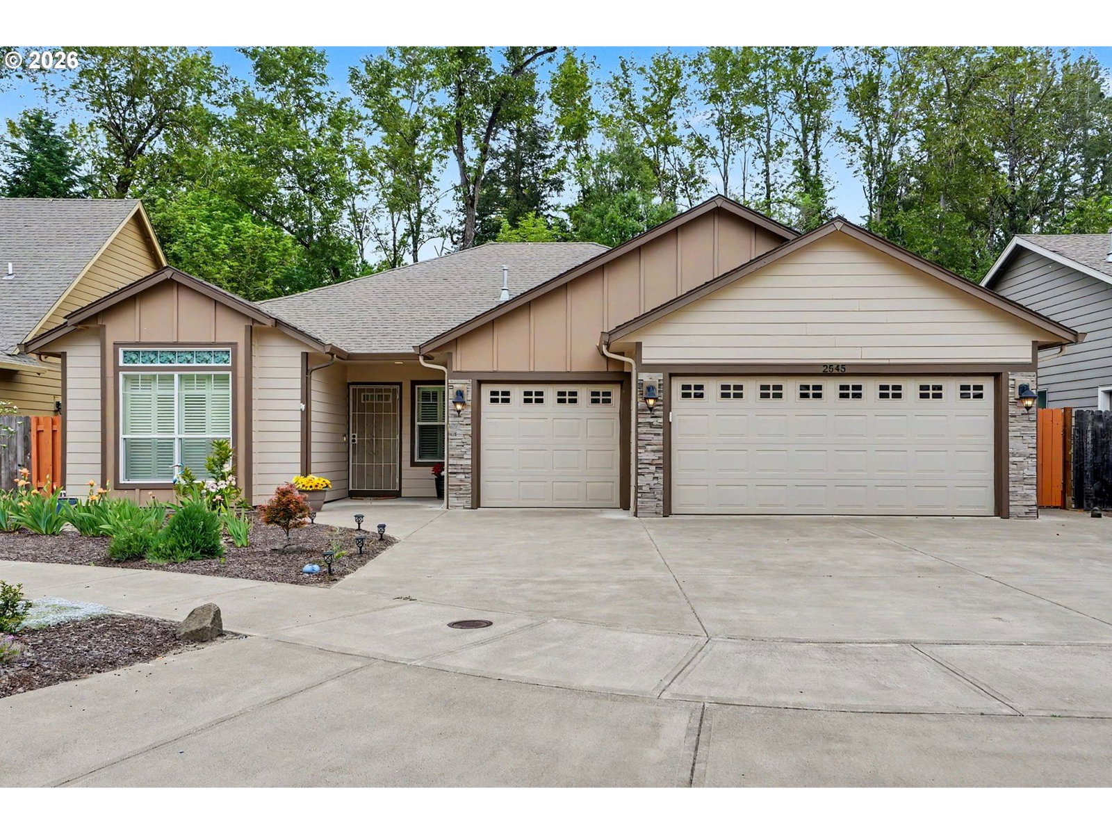 Primary listing photo, 2545 EQUESTRIAN LOOP S, Salem, OR, 97302