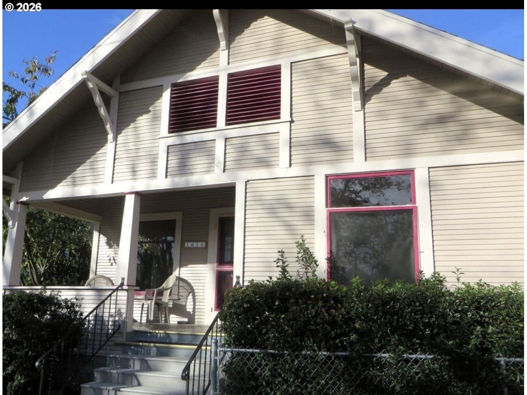 Listing photo 1 of 6
