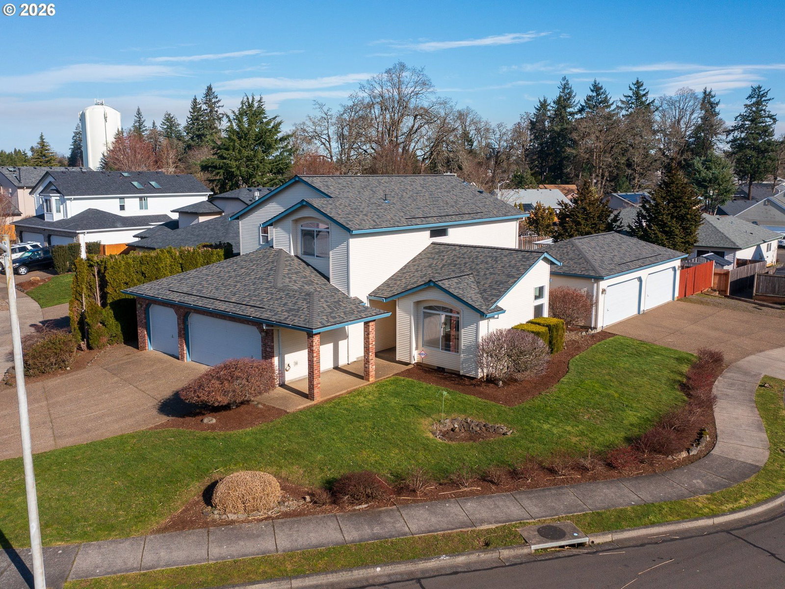 Primary listing photo, 19012 PAULSEN DR, Oregon City, OR, 97045