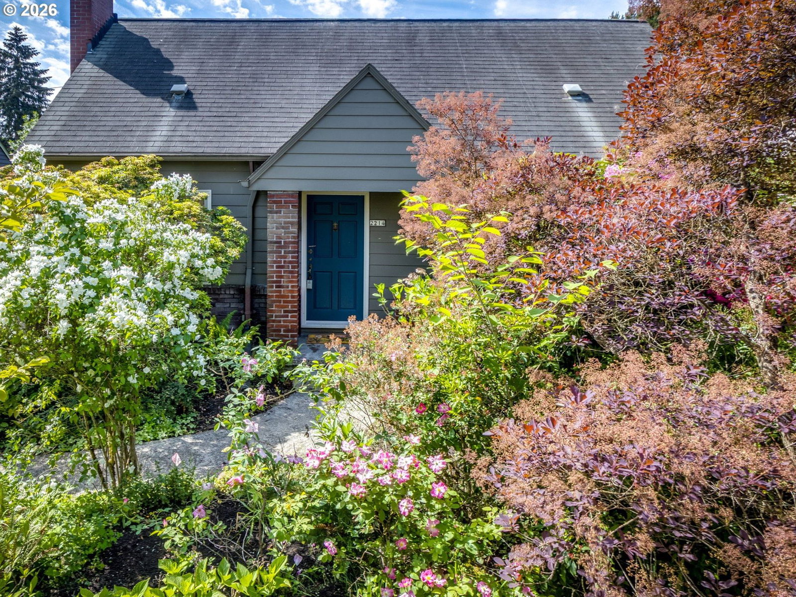 Primary listing photo, 2214 N EMERSON ST, Portland, OR, 97217