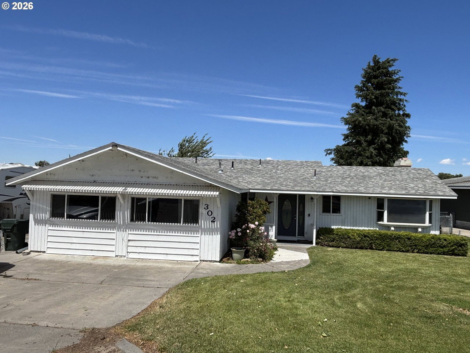 Listing photo 1 of 6