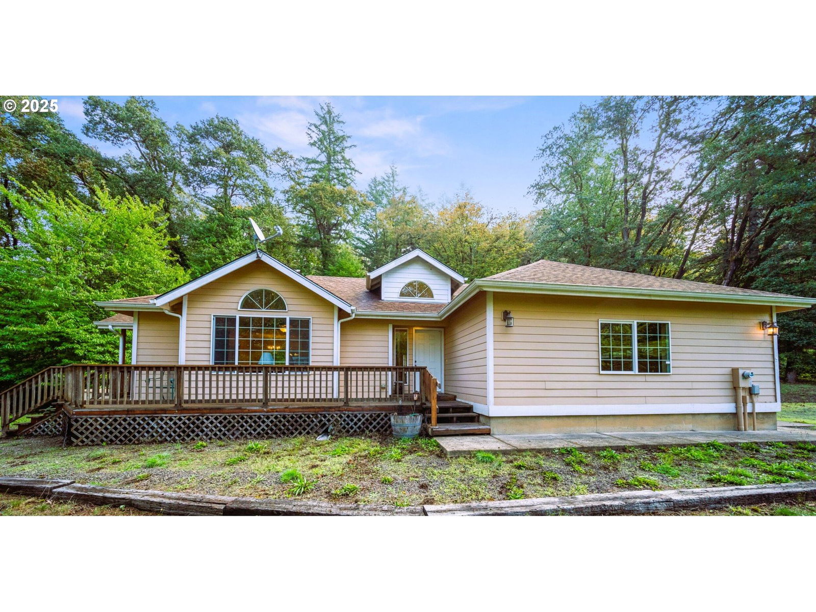 Primary listing photo, 140 GOLDEN DR, Scottsburg, OR, 97473