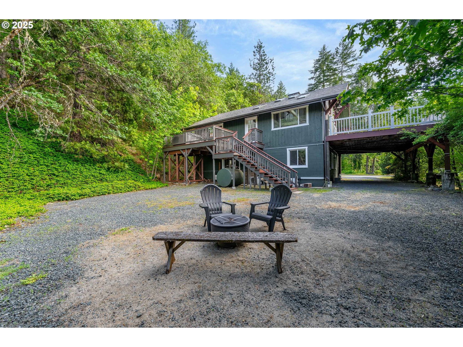 Listing photo 1 of 1