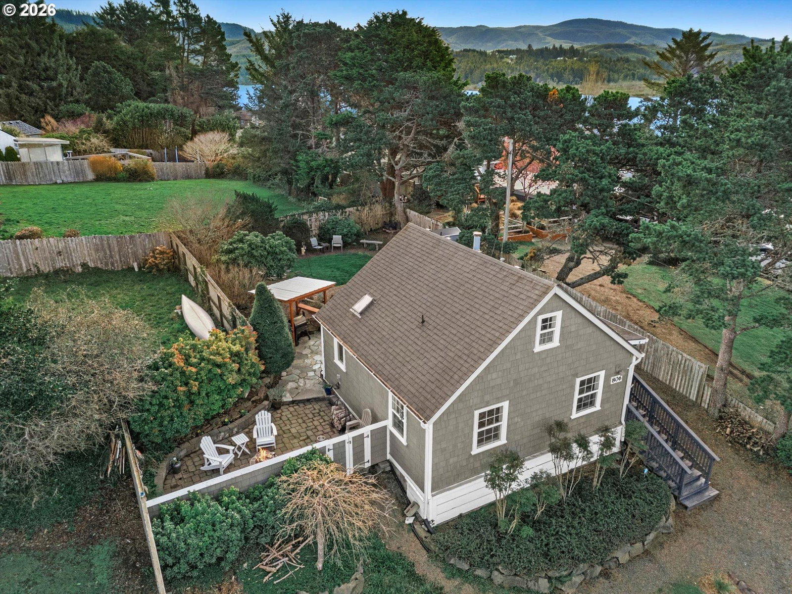 Primary listing photo, 806 NE MAST AVE, Lincoln City, OR, 97367