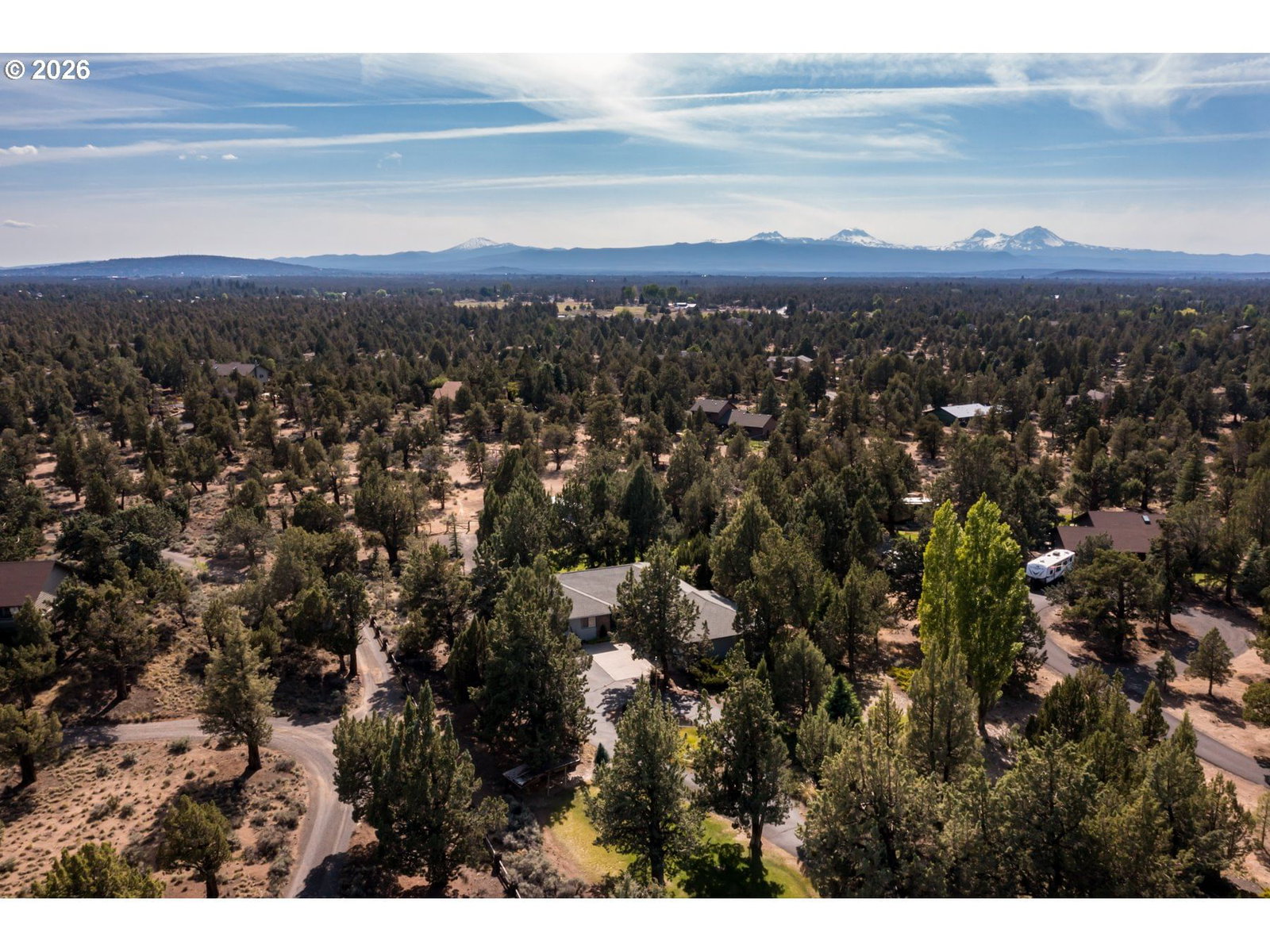 Listing photo 4 of 46, 64507 MCGRATH RD, Bend, OR, 97701