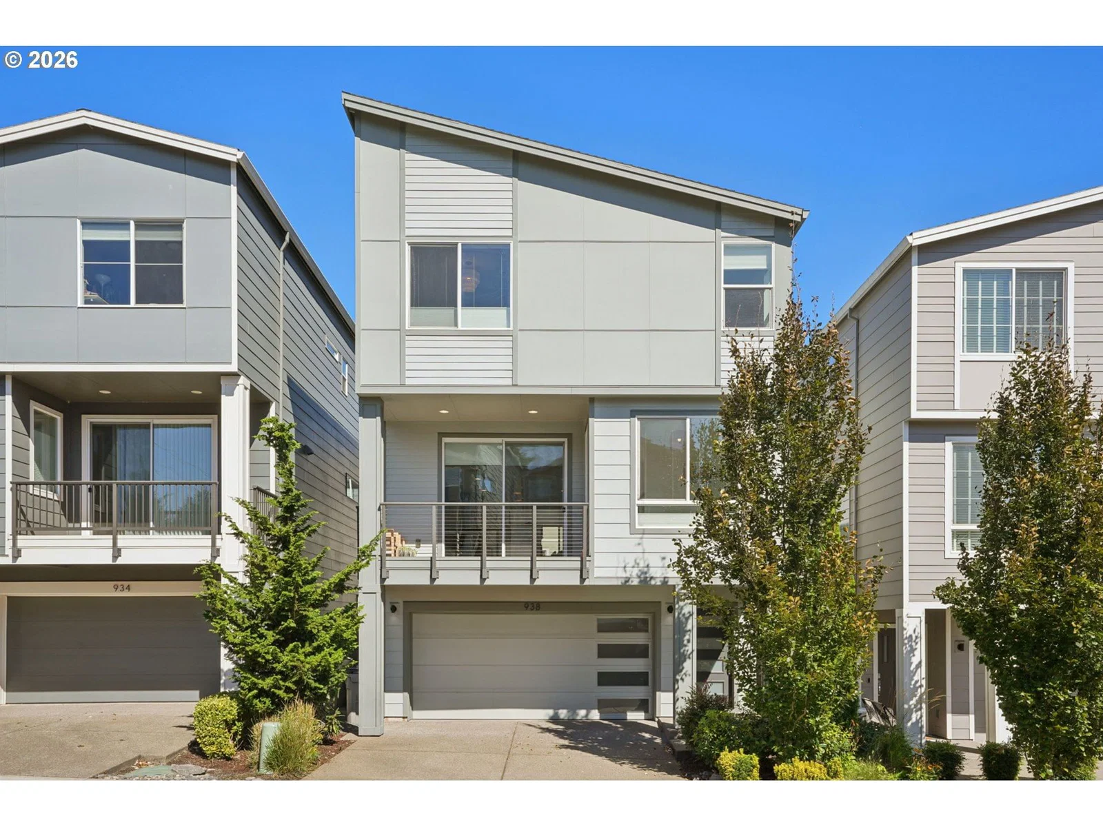 938 SW ADRIAN TER