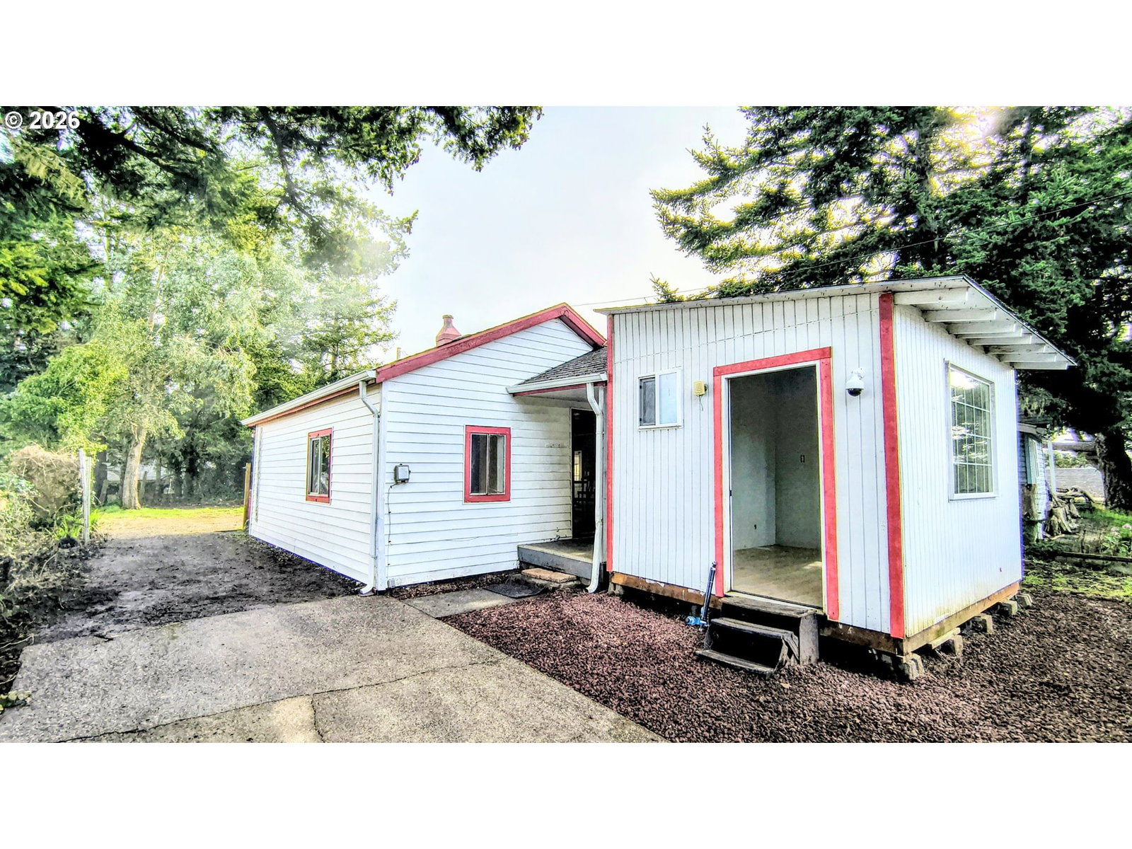 Primary listing photo, 319 N WALL ST, Coos Bay, OR, 97420