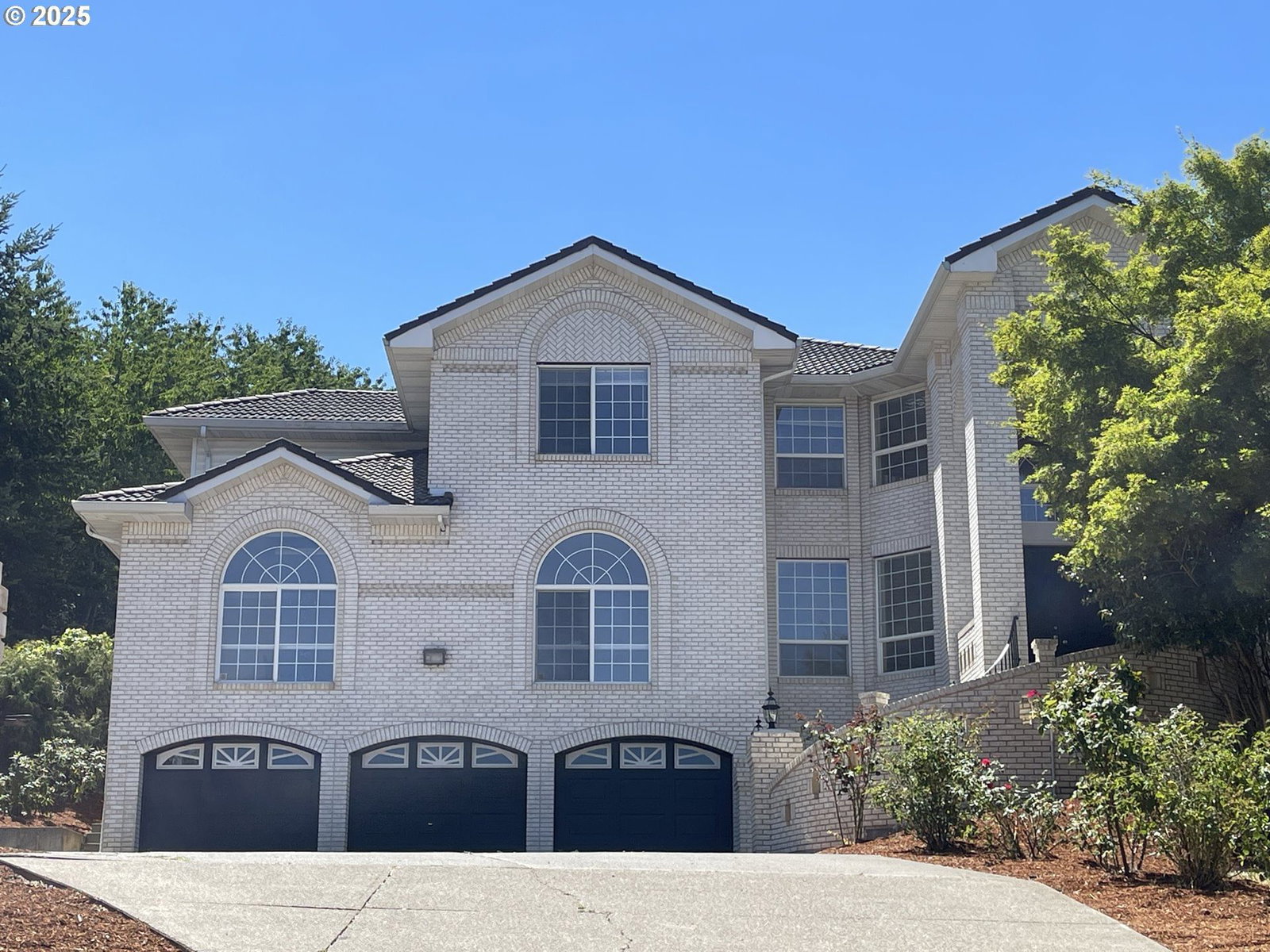 Primary listing photo, 2650 HOO DOO DR, Salem, OR, 97304