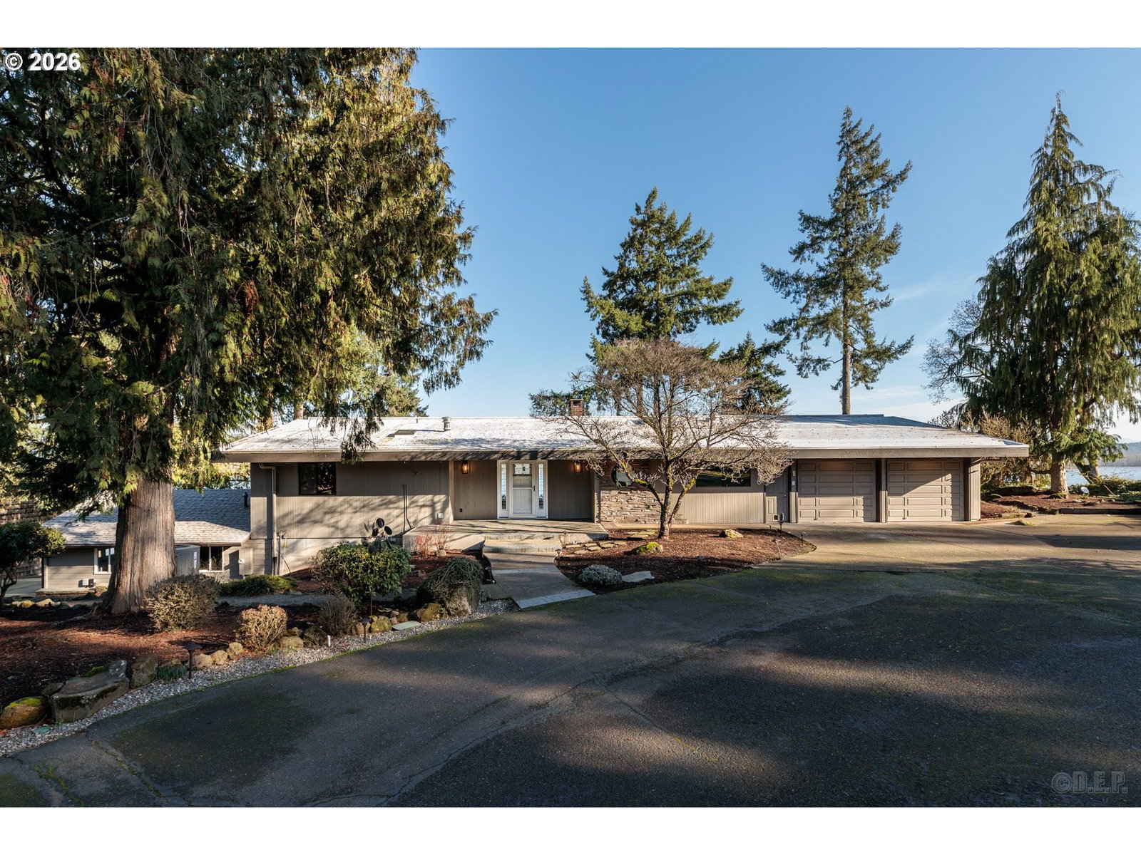 Primary listing photo, 555 GREY CLIFFS DR, St Helens, OR, 97051