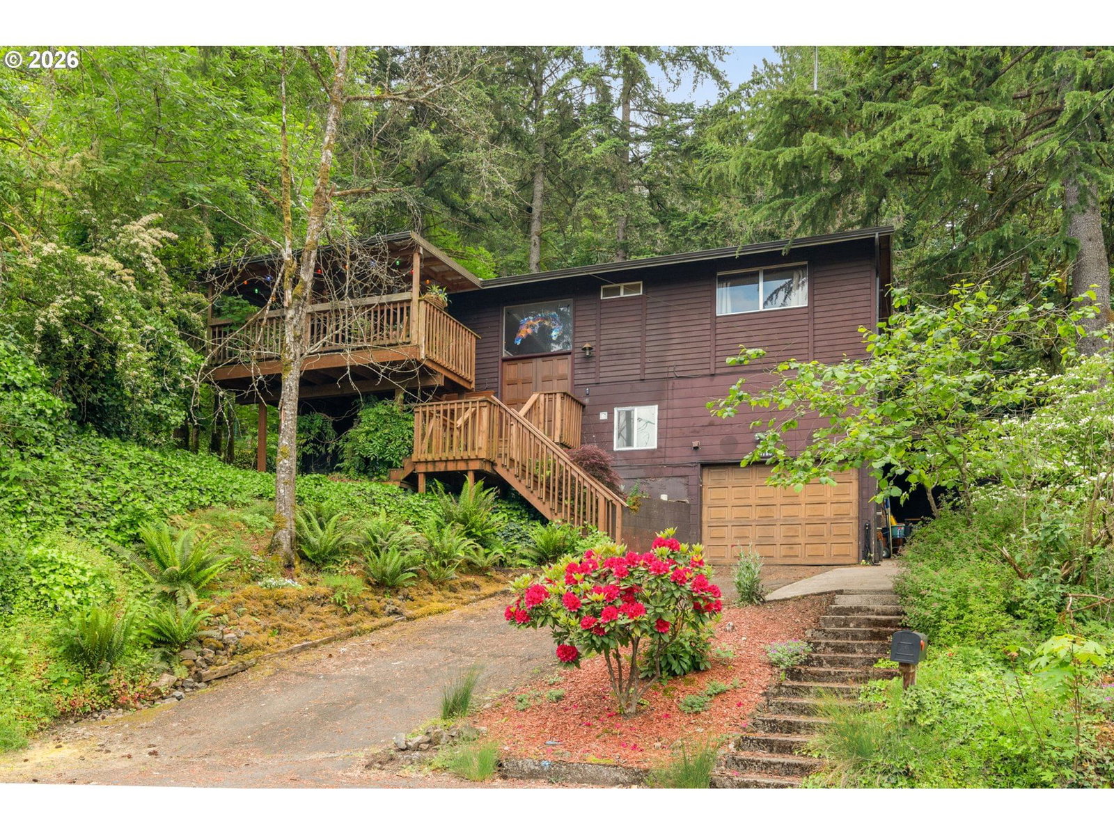 Listing photo 1 of 6