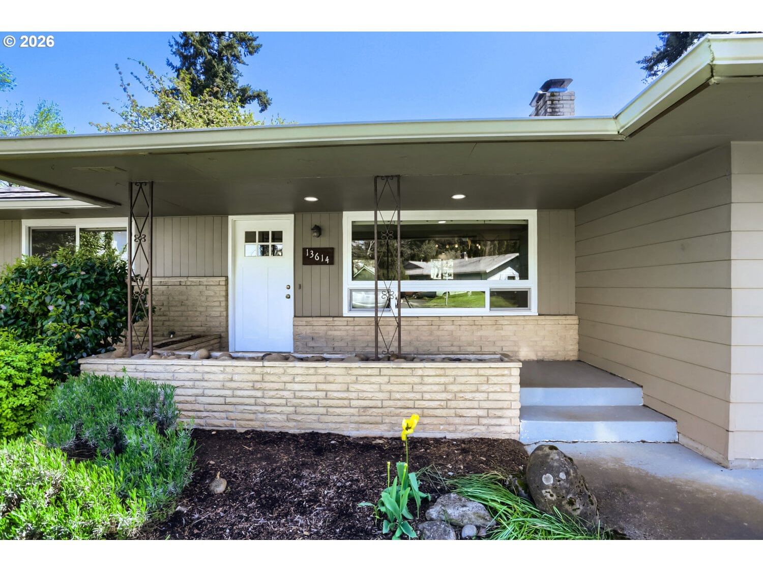 Listing photo 4 of 47, 13614 SE HARRISON CT, Portland, OR, 97233