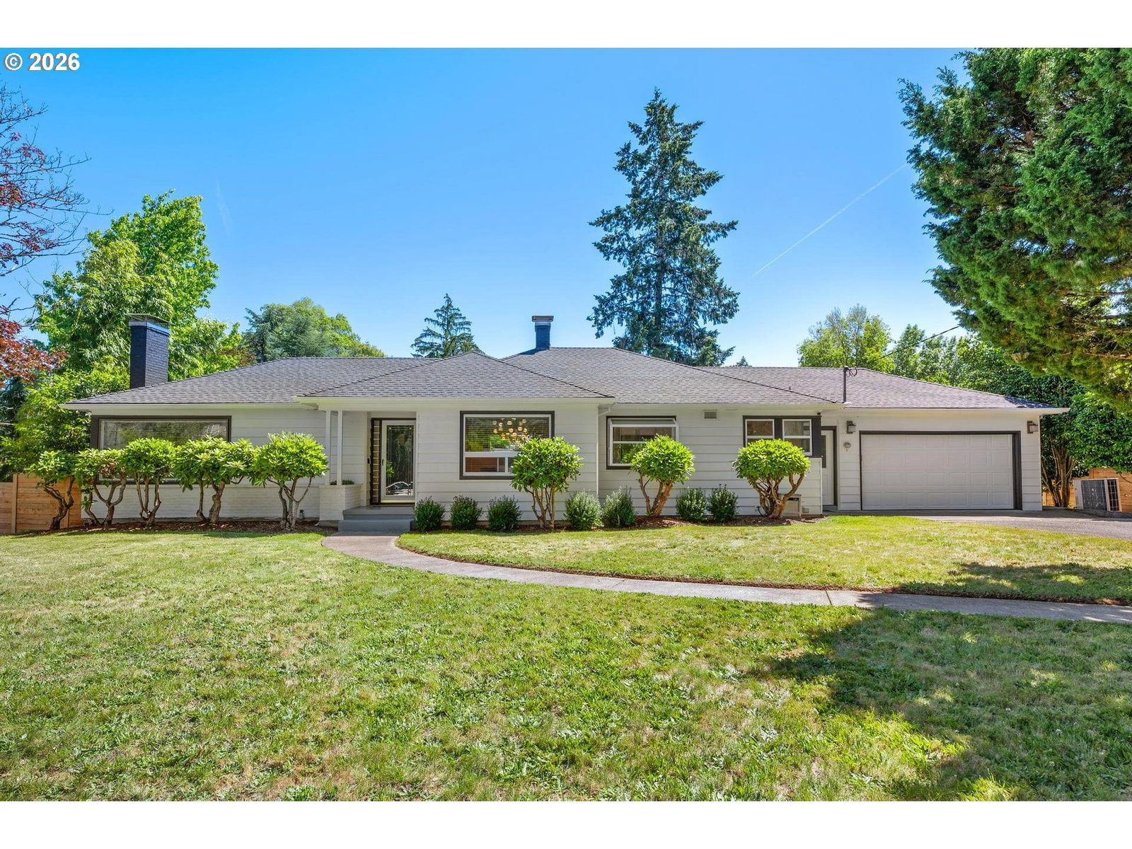 8460 SW FAIRWAY DR