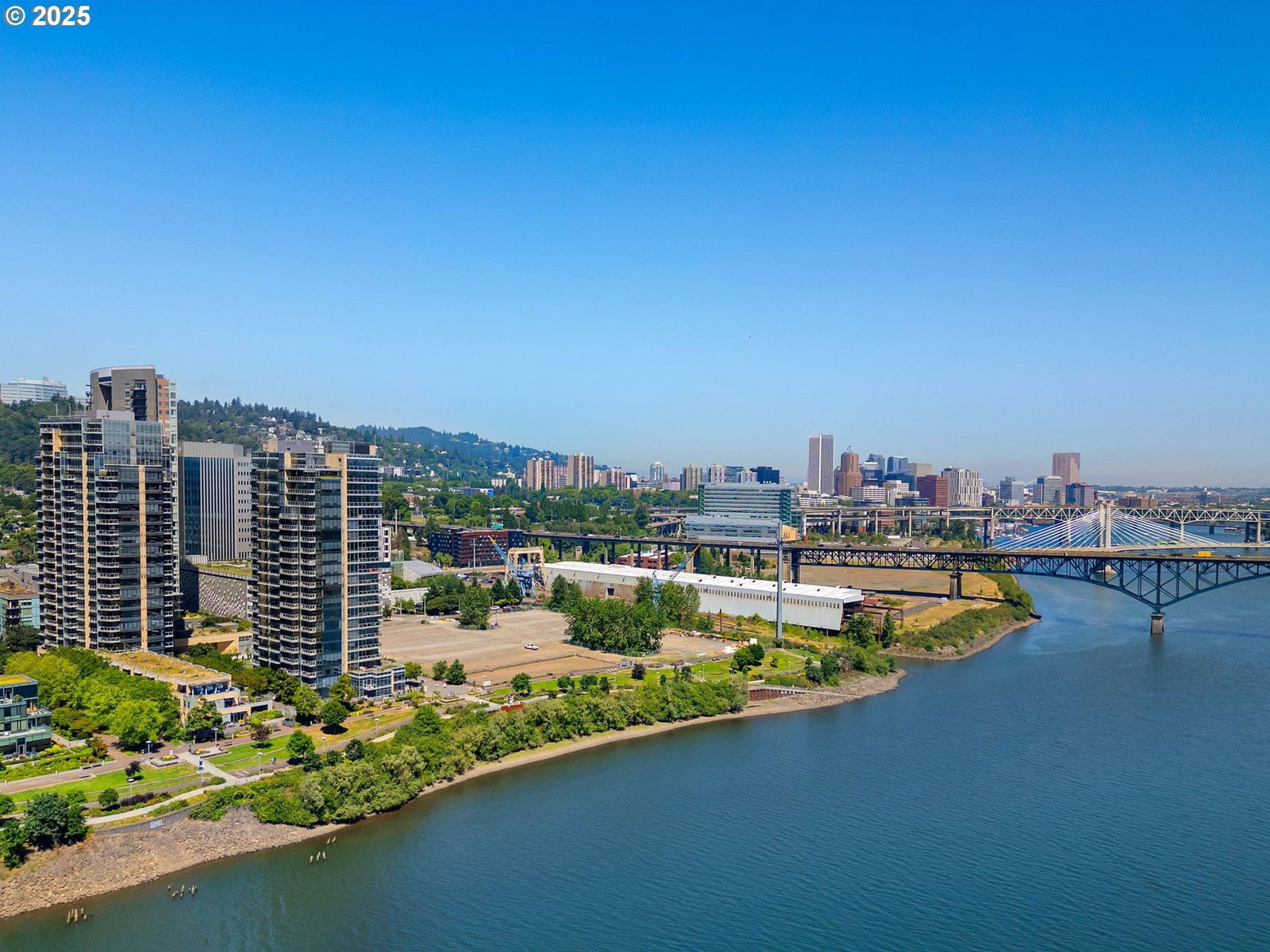 Primary listing photo, 3570 S RIVER PKWY #805, Portland, OR, 97239