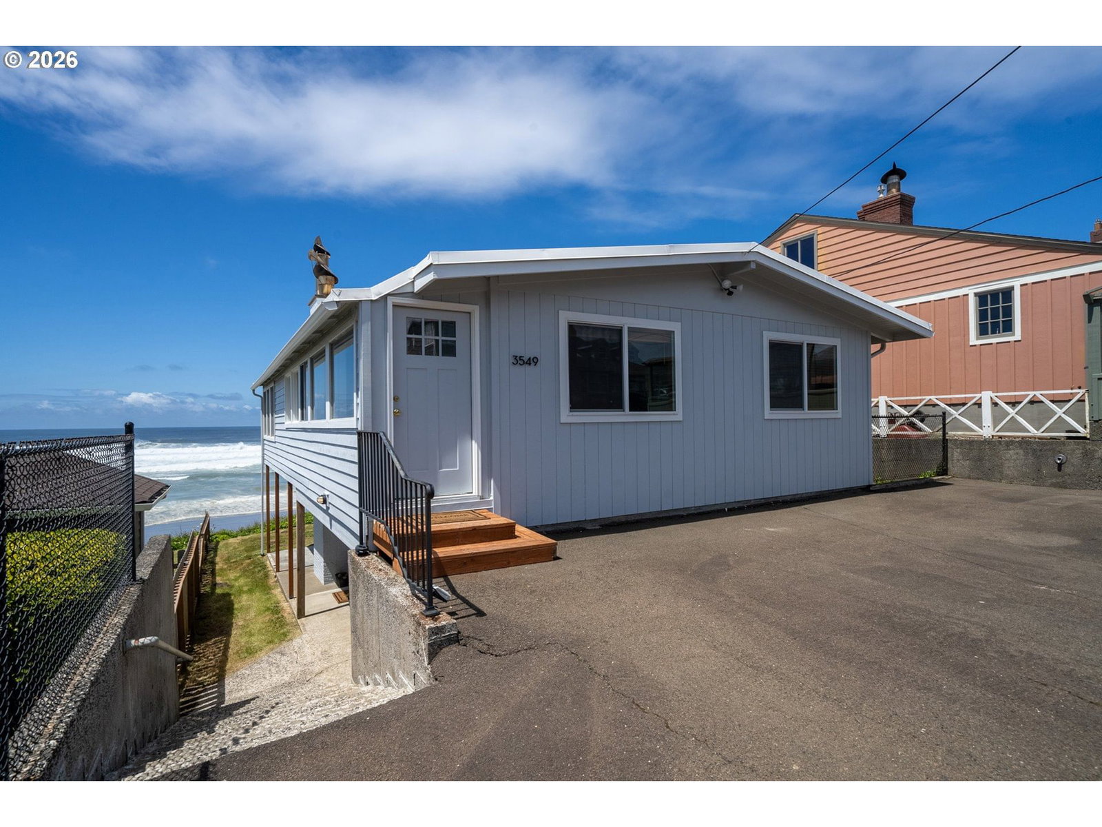 Listing photo 1 of 6