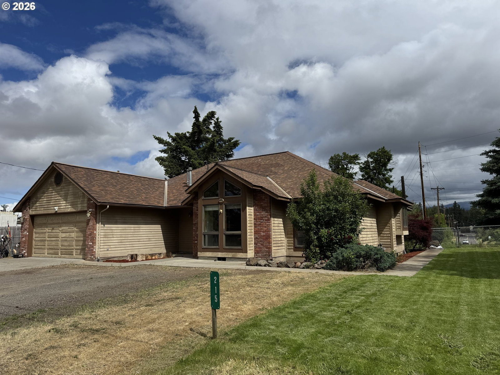 Primary listing photo, 215 N MILL ST, Goldendale, WA, 98620